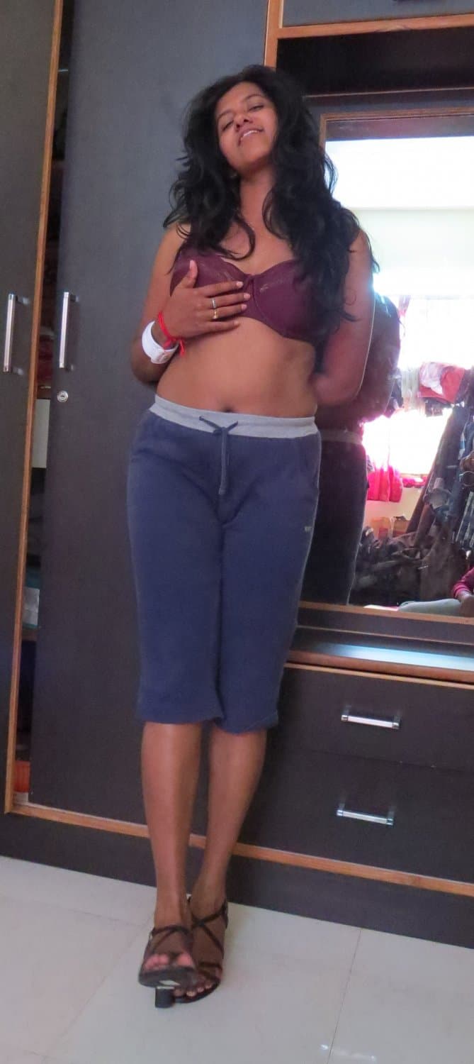 Sexy Indian Tamil wife Anu ?