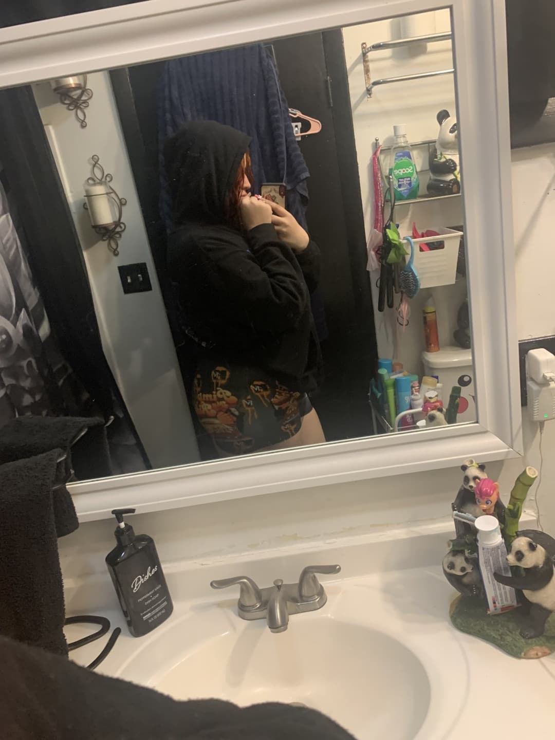 let know on wha ya think about the owner of msfineshyt would ya fuck her