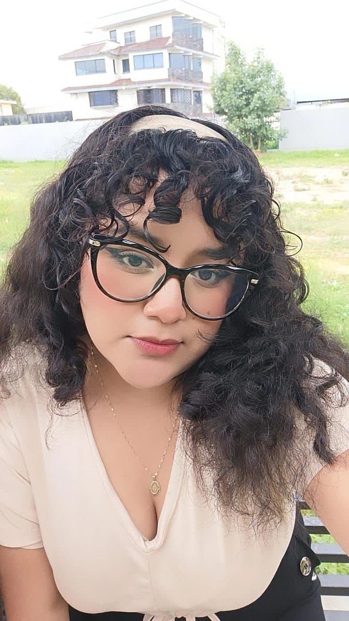 Gorda tetona  expuesta