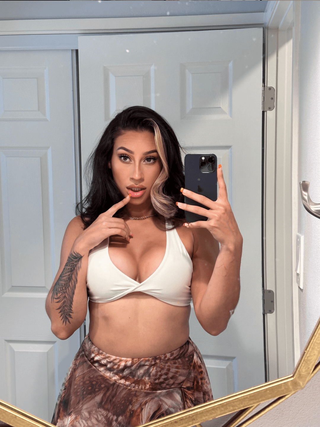 Roxx:e R:vers / Snobunni Badd:e