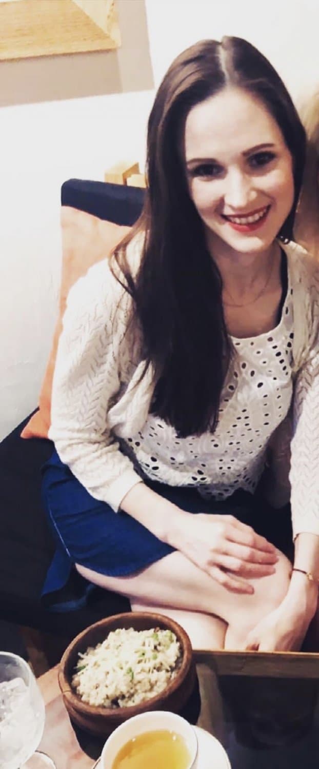 Anybody recognize this busty Mardi Gras flasher? ?