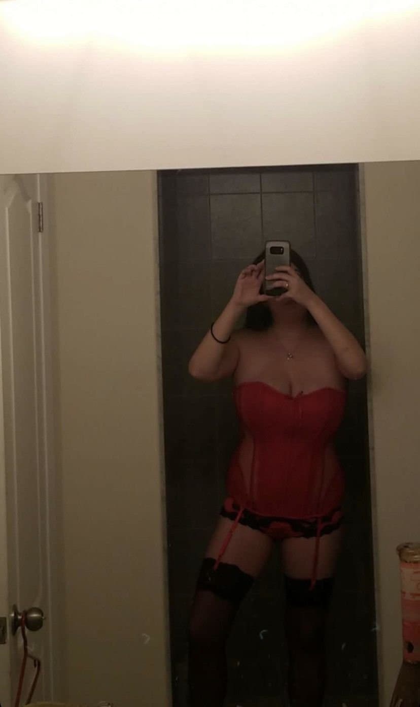 Click to view full size More of Rachelle Lamb, Ontario Canada. Like and comment for more.