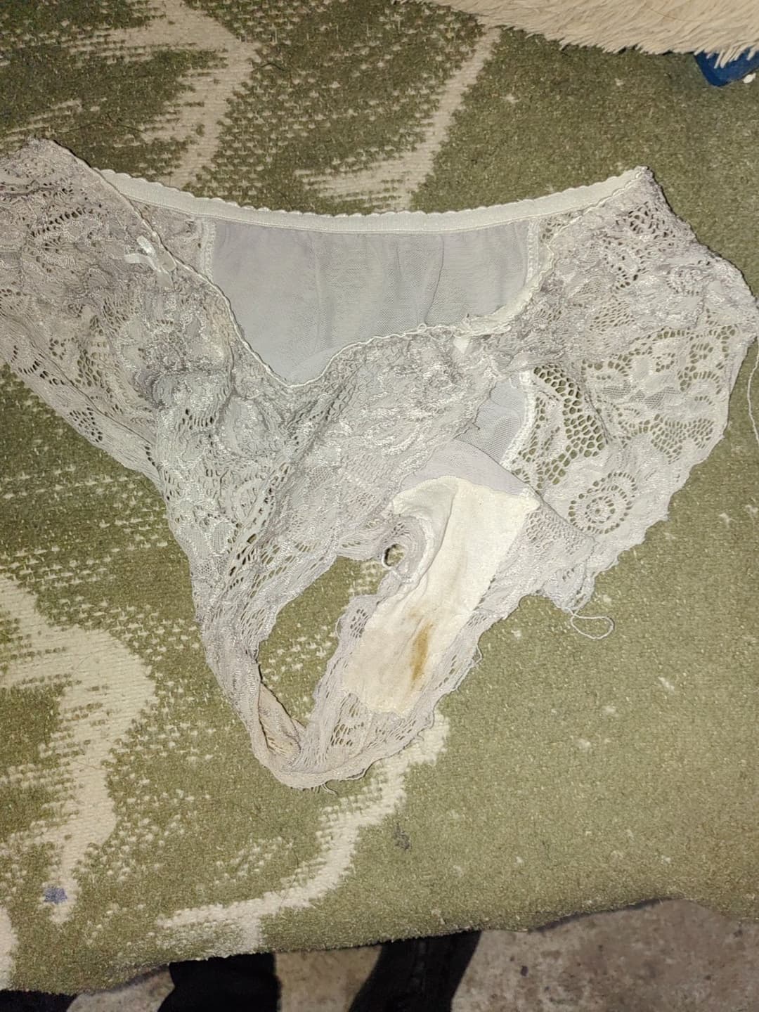 Calzones y tangas sucias de mi tía ??