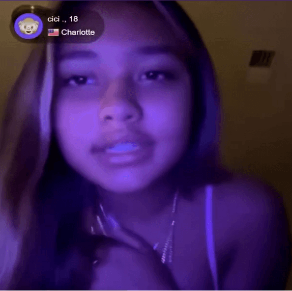 Horny 18yo Slut From Omegle Flashed Me Tits on Cam Chat