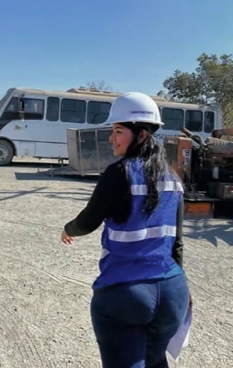 Esmeralda Putita Argentina Cogida A 4 Patas