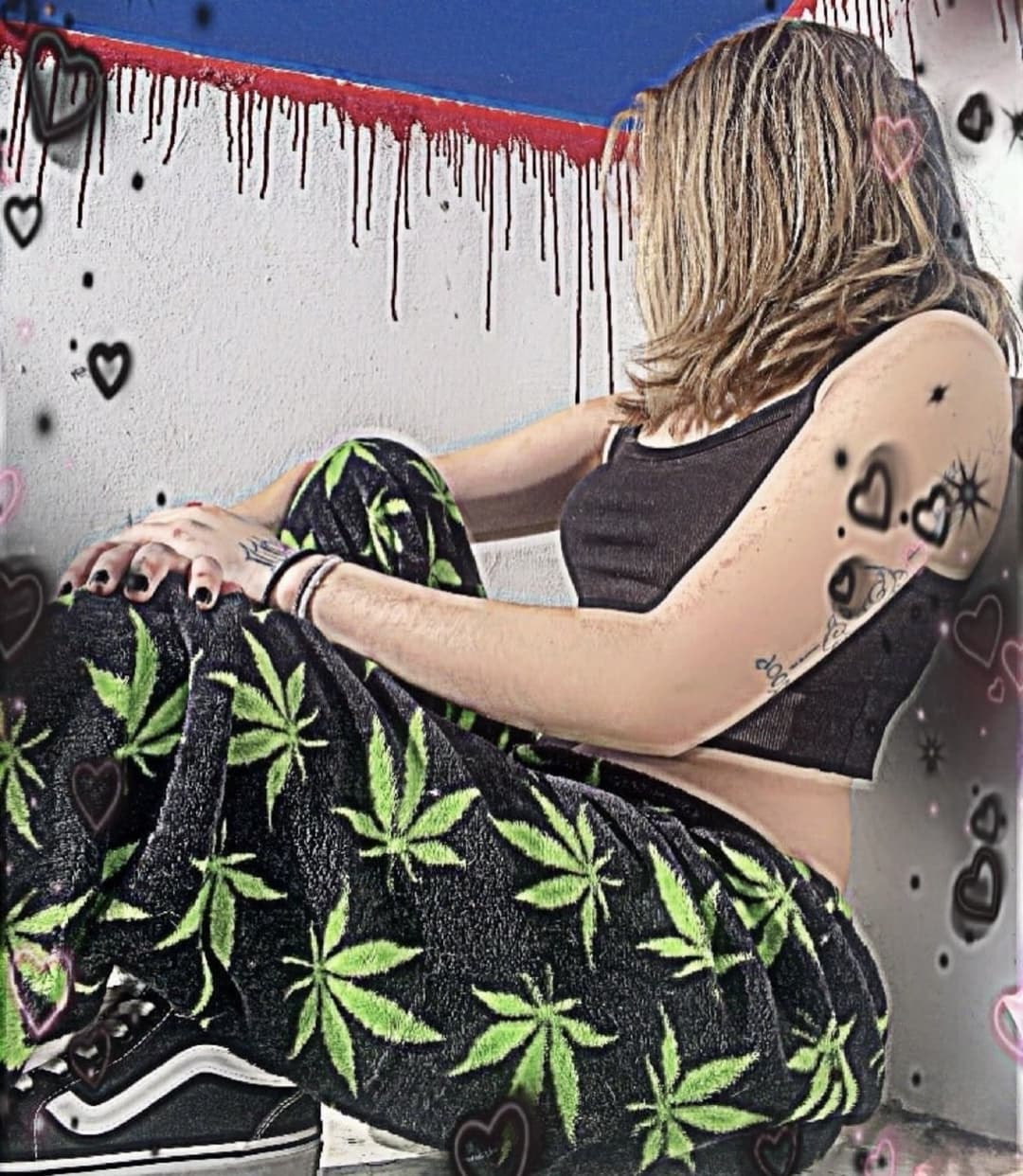 Look at my IRLs tight little teen tummy NNGGHHHH degrade this petite little goth slut