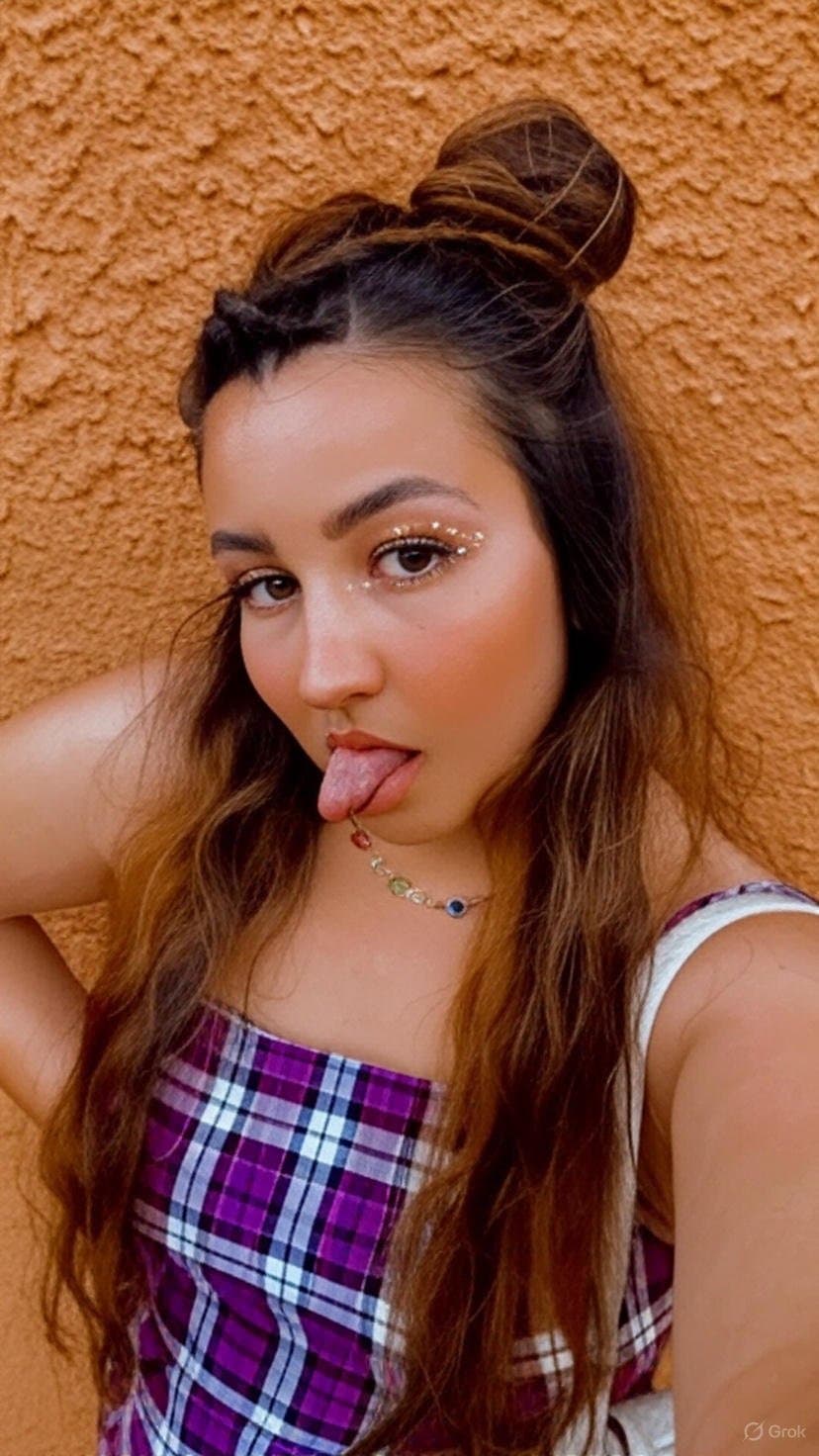 Vicky 23,looking for guys Who can cum/fuck tribute my faces Pics,pls dm if u can do that,love facial