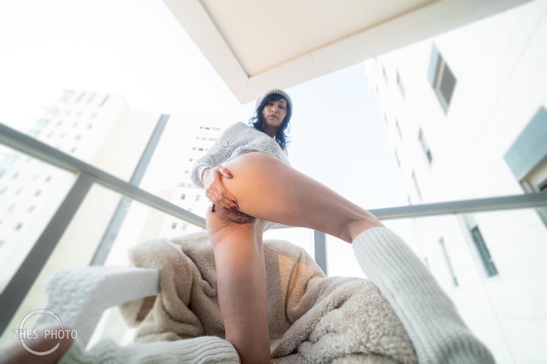 Nude Art Slut Wife Model Yana Sunrise Loves to Show Oneself Naked