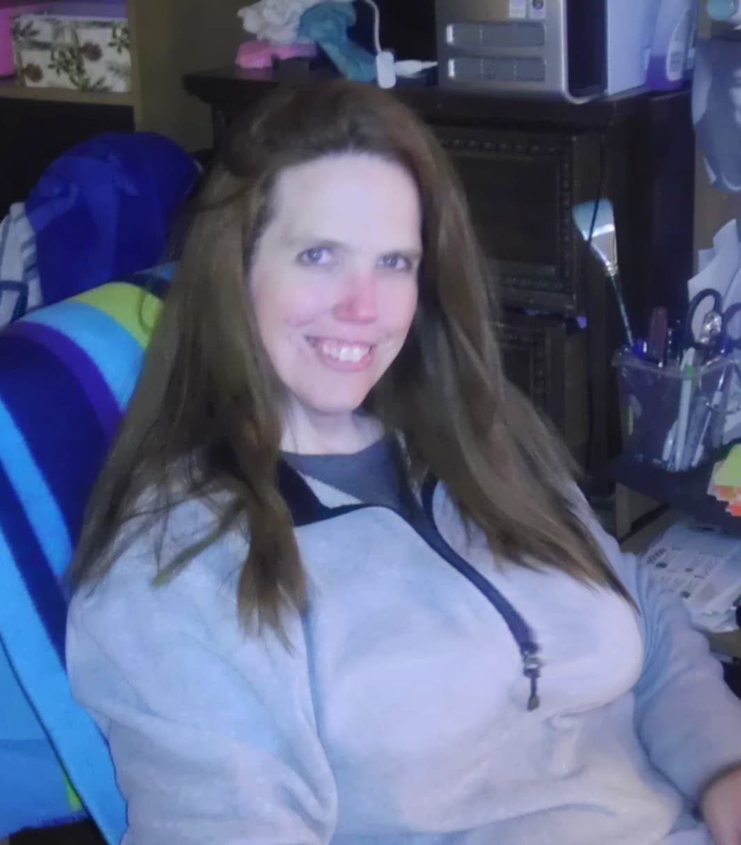 Pretty Real Amateur Milf On Display