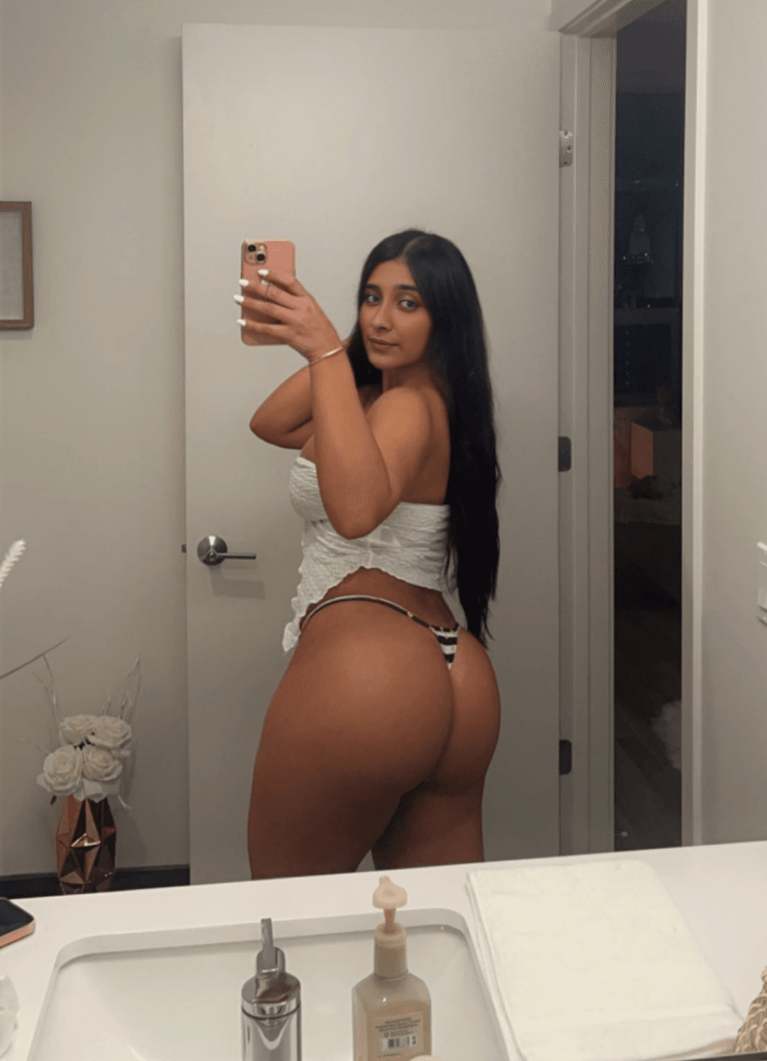 Tinder Indian Girl Leaks Videos And Photos Cute BHig boobs Busty Girl Part 2