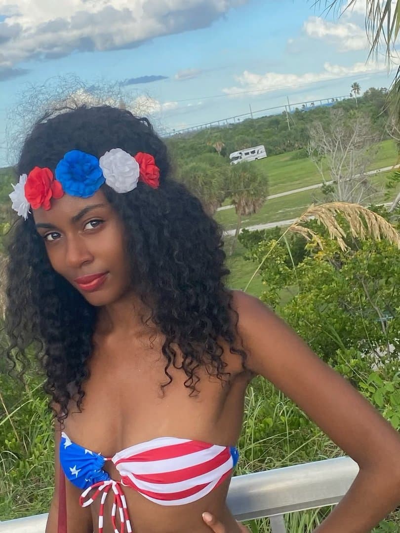 Hairy Conservative Ebony Pumps Ass With Toy