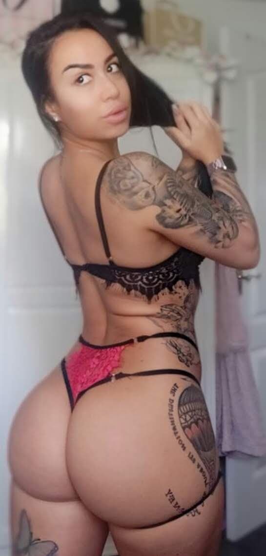 Hot UK Chav Pawg Fuckdoll Slut British Asian