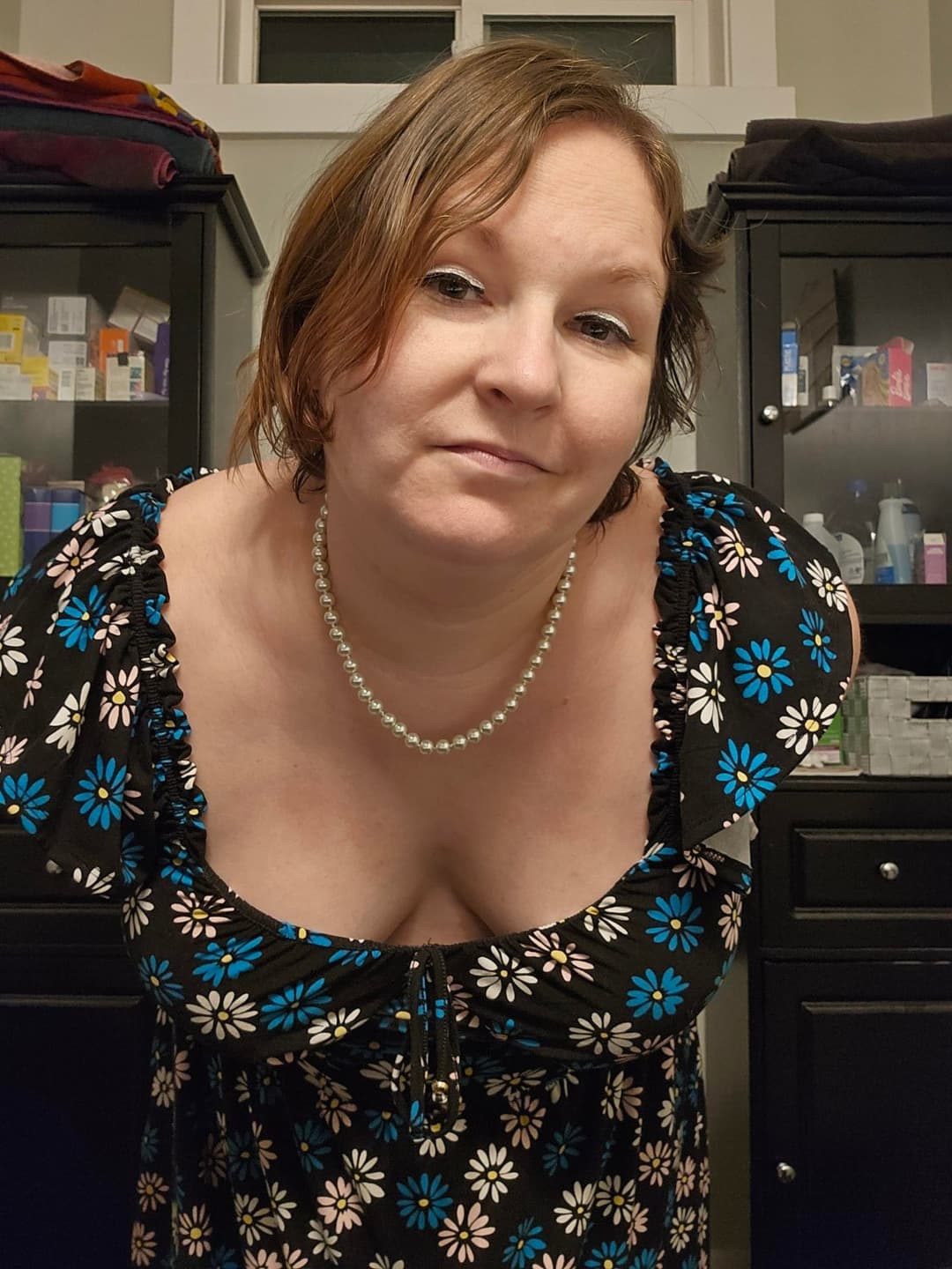 BBW Webslut Anne Stripping