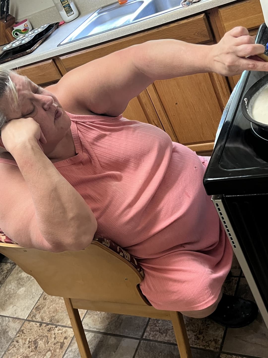 Real ssbbw mom candid too fat to stand and cook but fat enough to fuck