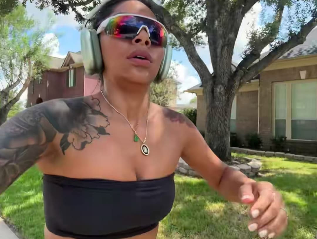 Sexy, Feet, milf, moose knuckle, feet, Latina.