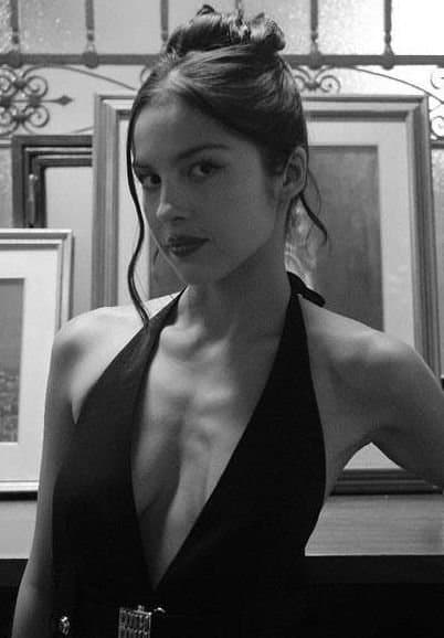 Click to view full size Olivia Rodrigo Is A Such Gorgeous Goddess That Knows How To Drain Me ??