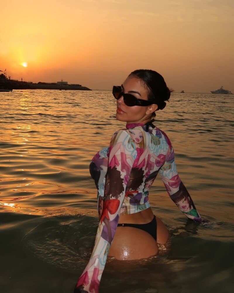 All of Georgina: Fakenudes, leaked video, hot video and hot photos