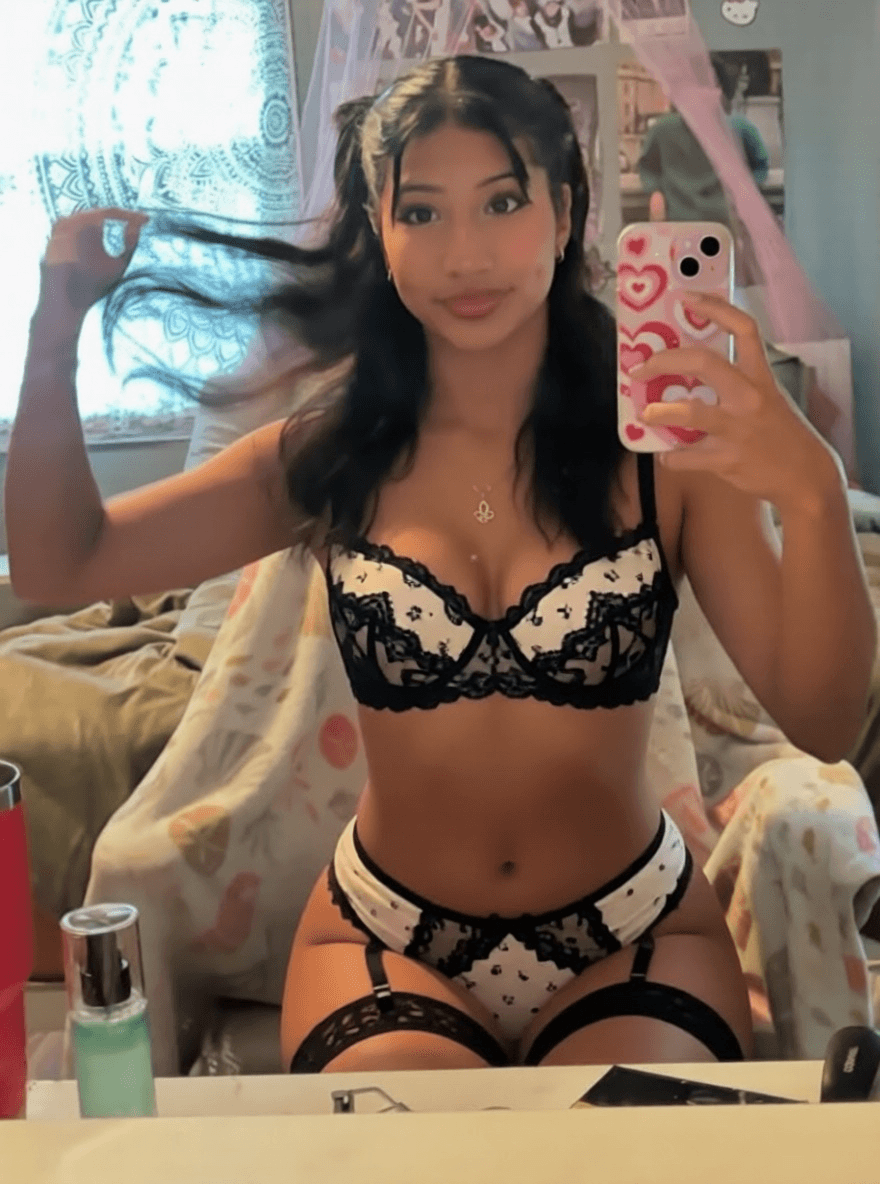 HMU and lmk ur fave on kik get gross my kik is (g72896)