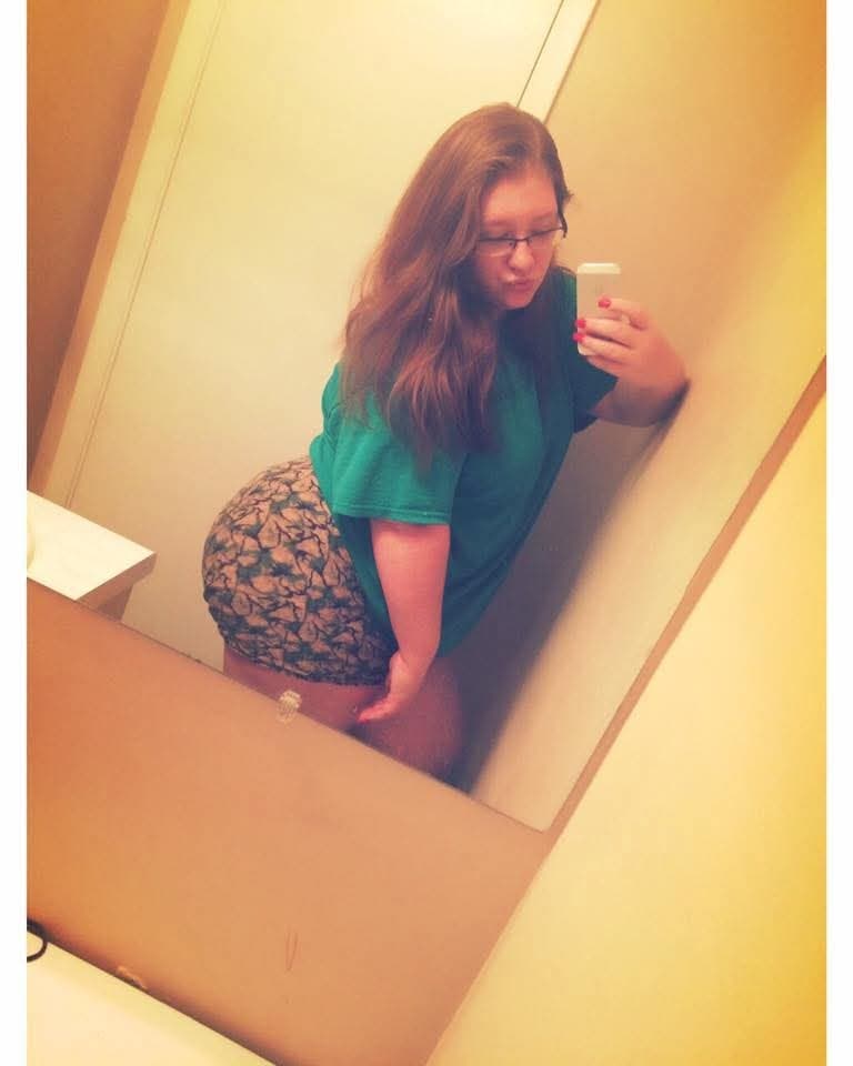 BIG THICK BIG BOOTY ASS PAWG
