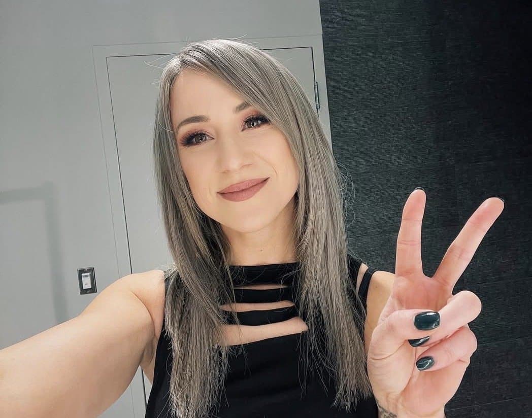 Slutty Jen with cum covered face after show backstage bukkake fake