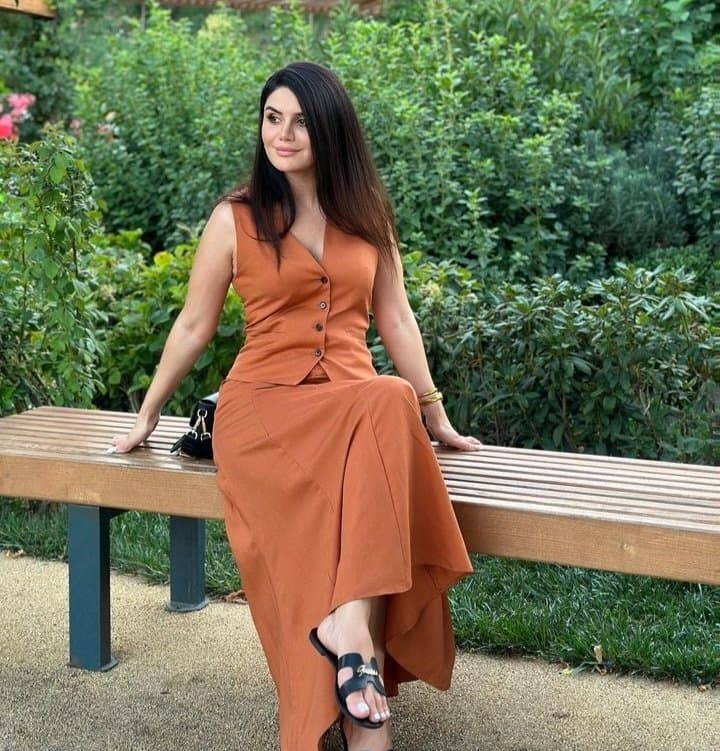 Sexy glamour feet pedicure woman