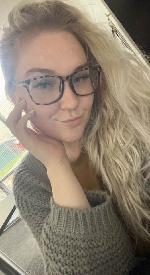 Brasileiro vazando os nudes da sua namorada gringa