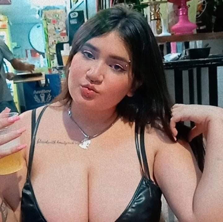 @lessabela Isabela Lessa gostosa peituda putinha do ABC Paulista SBC Baeta Neves. Delicia de mulher