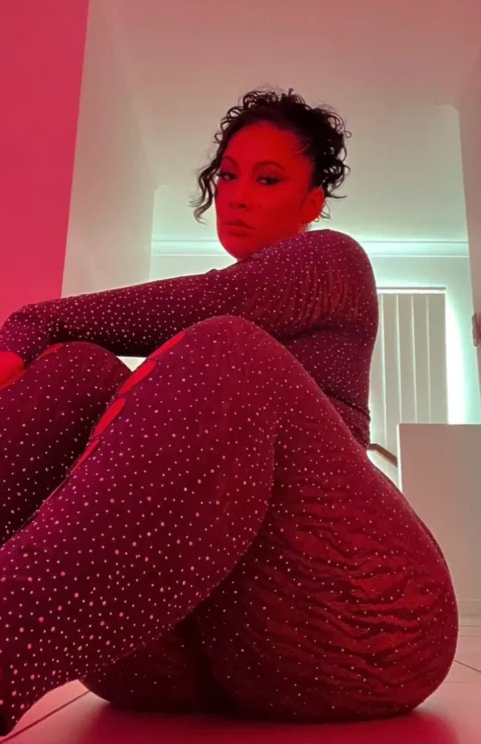 Click to view full size She goes by the name of Lollie on snap chat does anyone have anything of her? Thick Amazon Latina