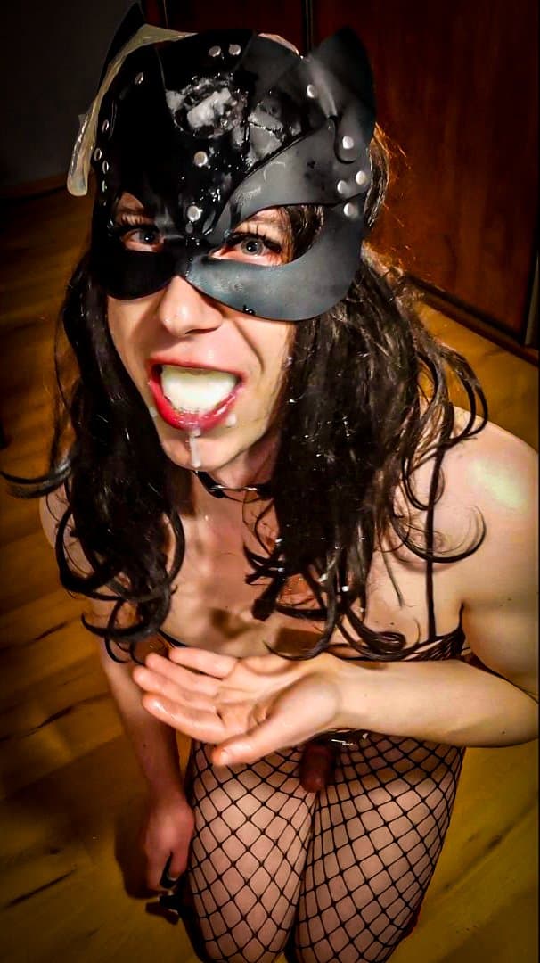 Click to view full size Self Bukkake with collected own cum (The Middle Son’s Messy Secret) DIIIANA