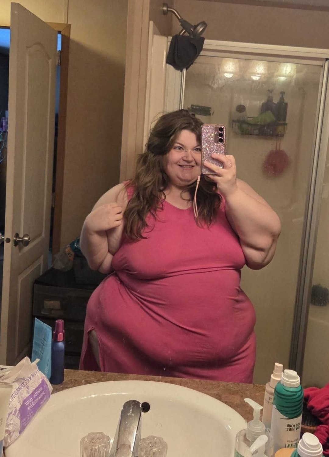 MASSIVE HUGE PAWG SSBBW BBW HUGE THICK BIG ASS GOONER MATERIAL