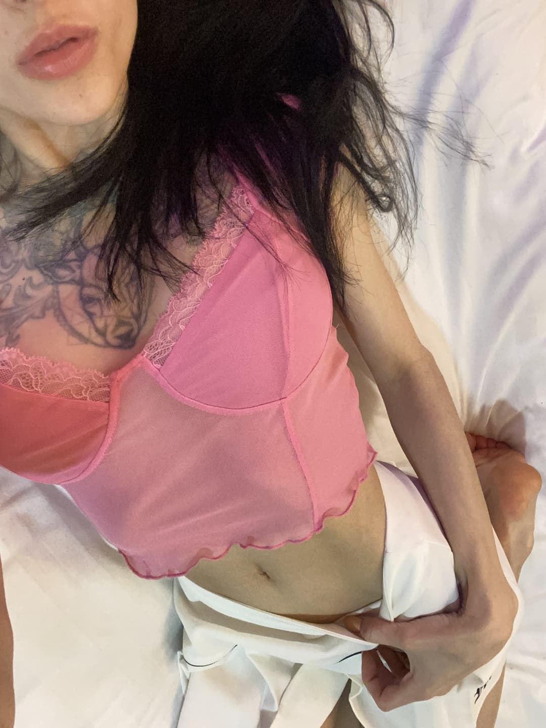 My outfit for our first date ?