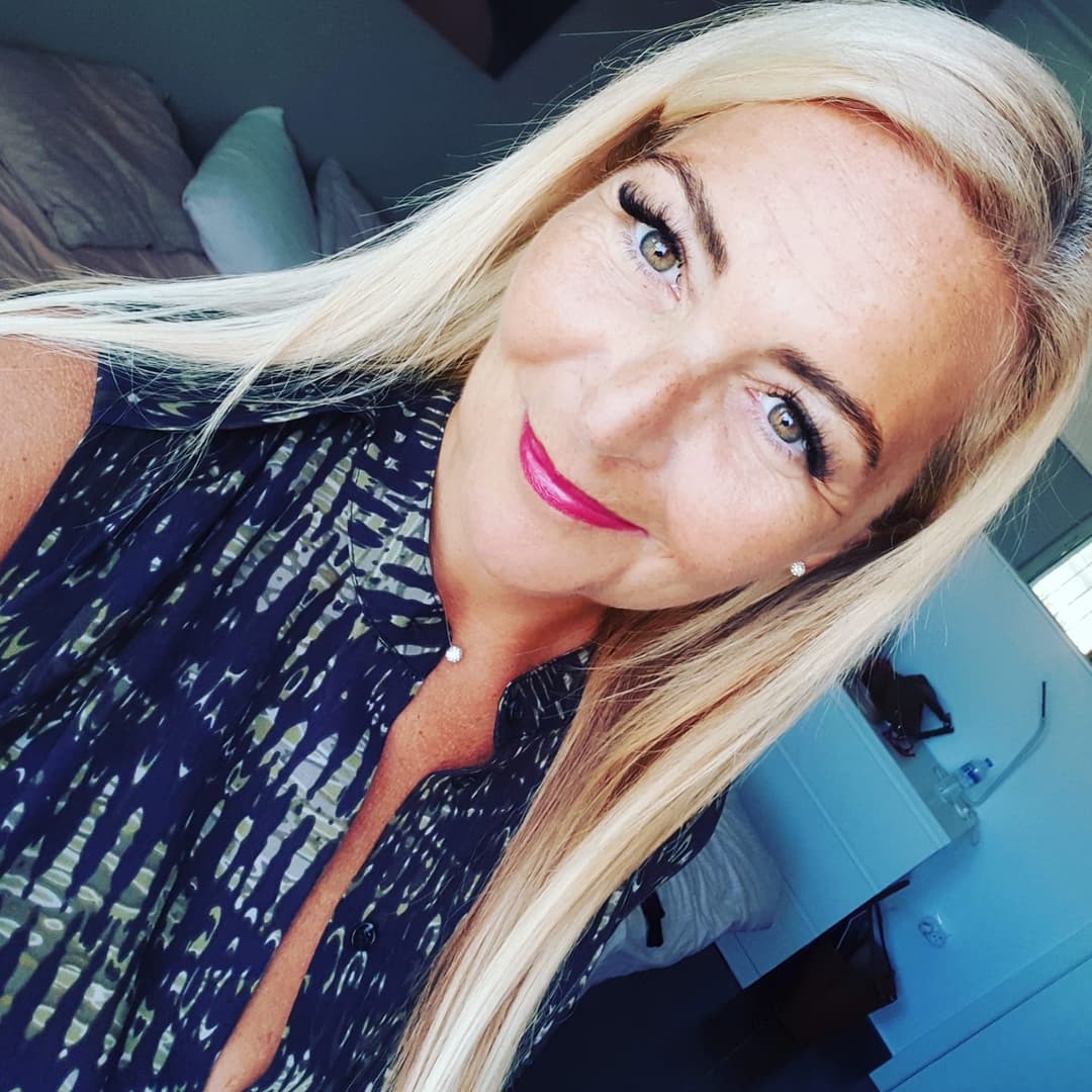 Ann Cath mature beauty