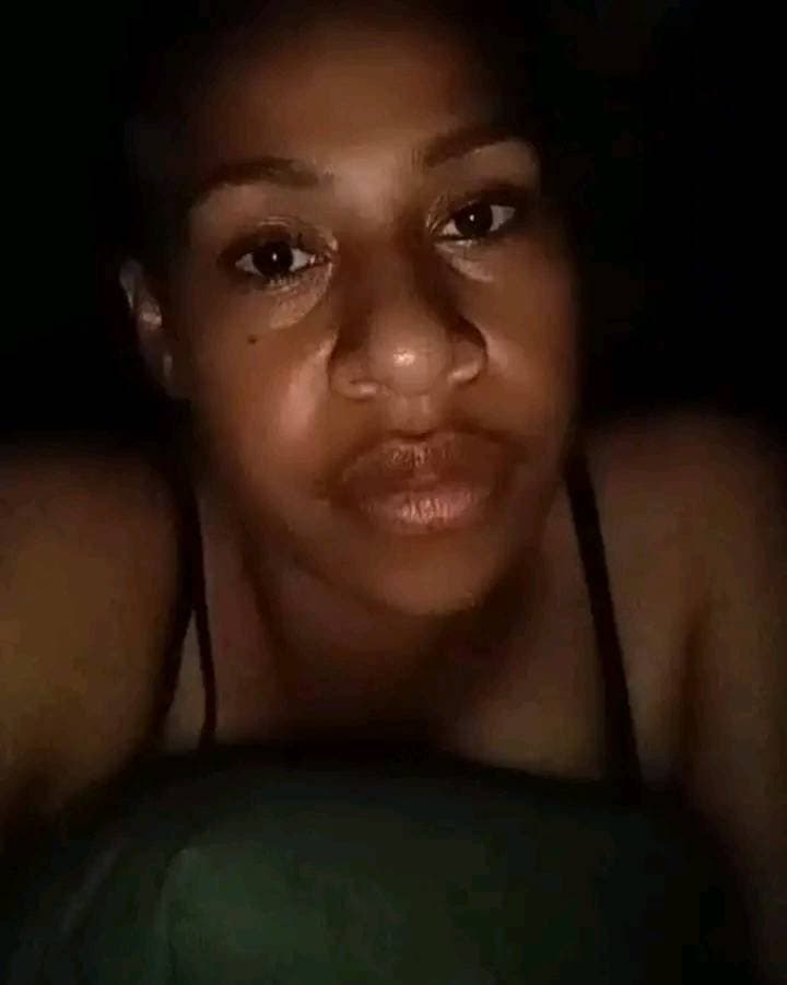 BBC digging her ass makes her scream