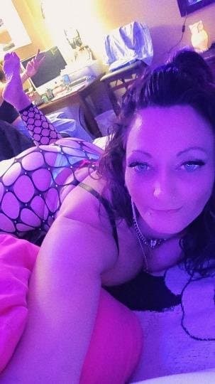 Married Cougar mature milf mom and her Big dick young lover