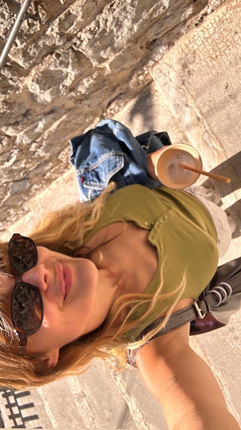 Chloé, grosse chienne française exposée