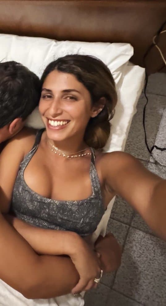 Smoking hot irl bikini babe with fat ass made into webslut