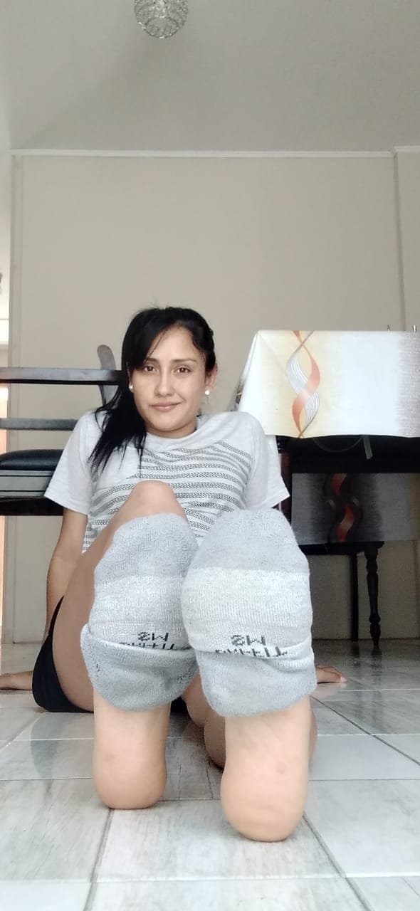 Chilean With big soles