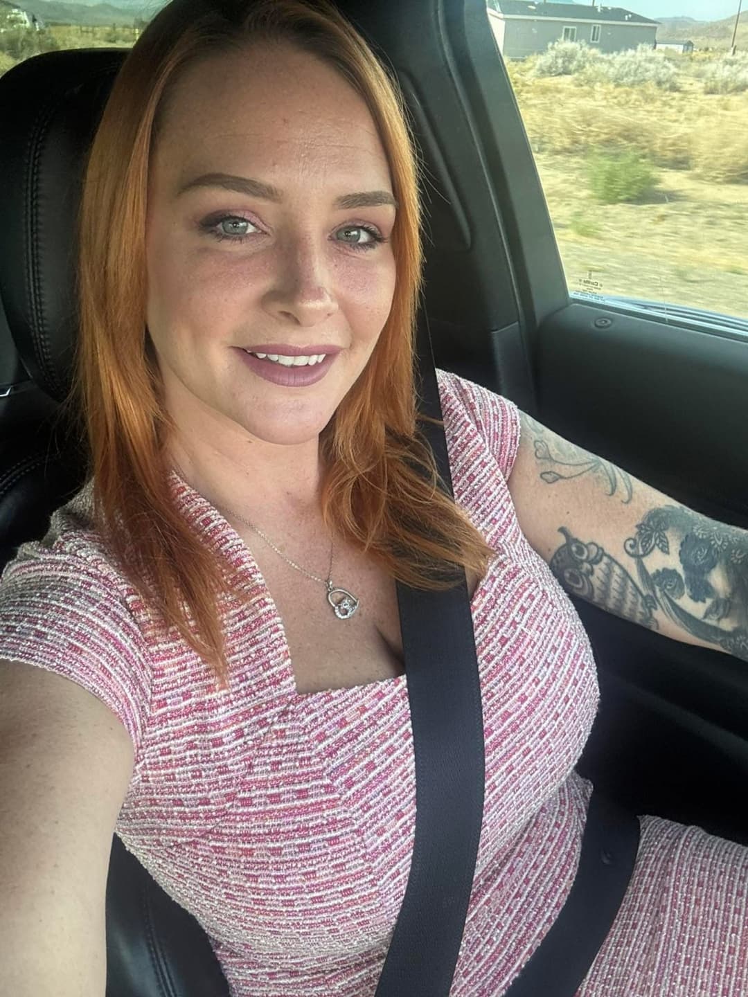 Realtor Erin still has the banging body of a porn star