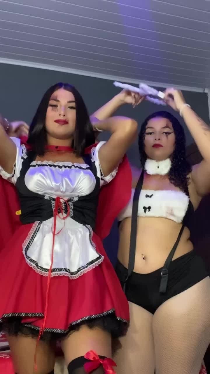 Hayna Redingles h.redingles Mostrando o Rabo em Fantasia Sexy