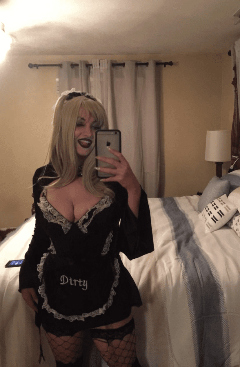 Another cute dumb discord egirl