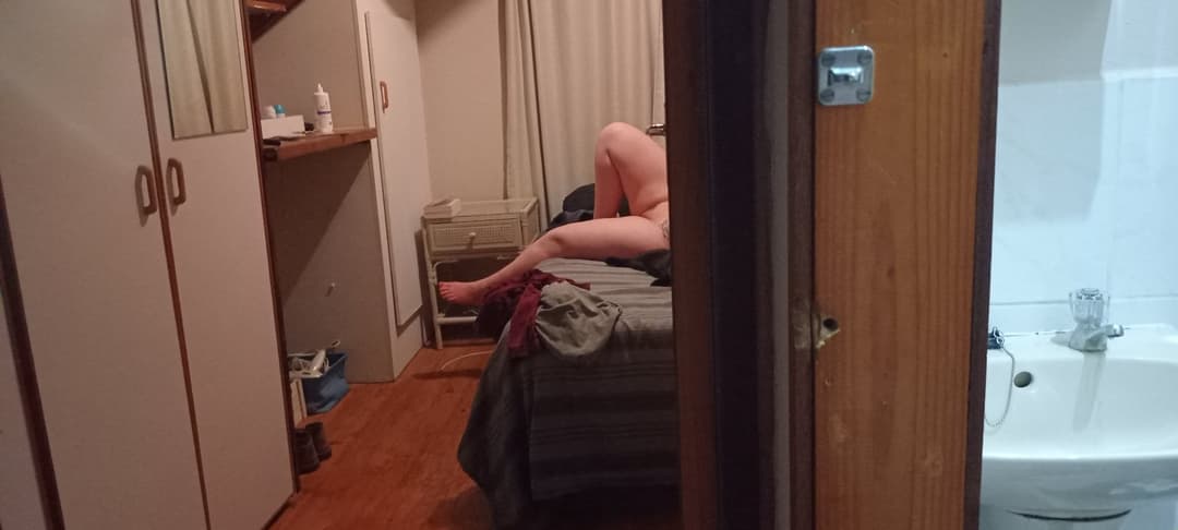 Sneaky 2 getting dressed