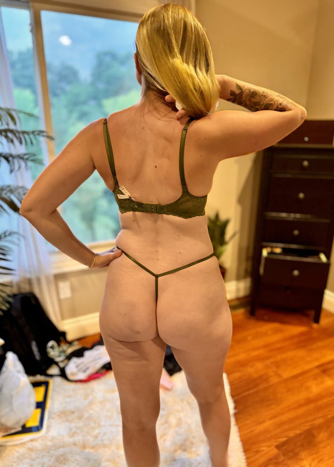 Amateur wife lingerie strip