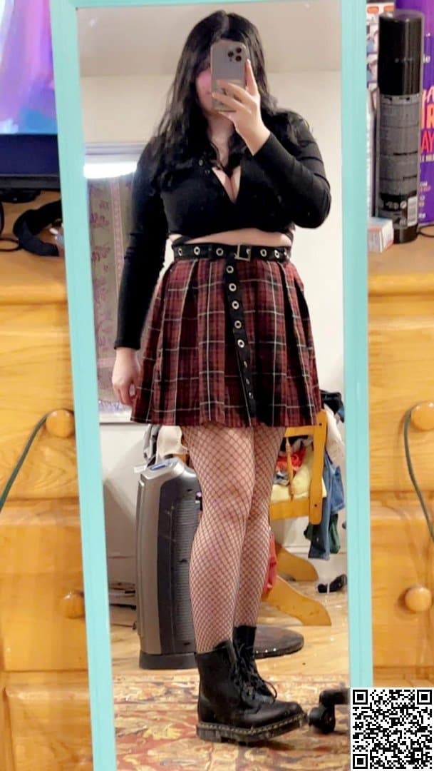 Kaylee - 23yo Big Tits (Non-nude)