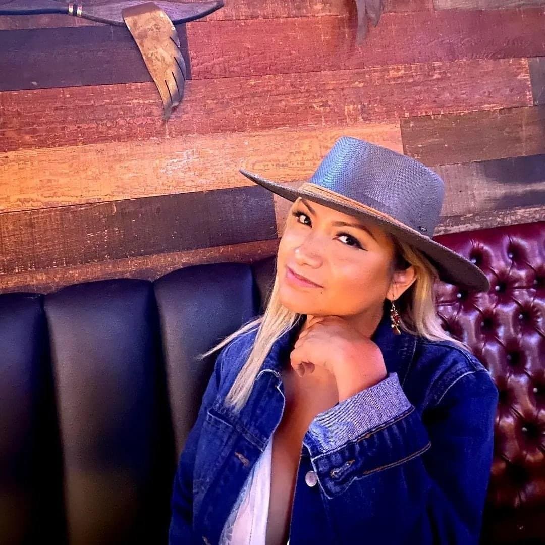 Titty fuck or face fuck ?