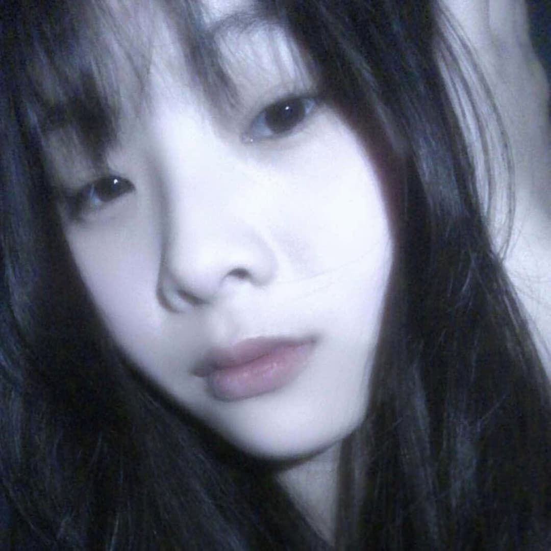 Click to view full size nhìn con đĩ này nứng quá các ông , ai quay clip bắn tinh vào mặt con đĩ này với