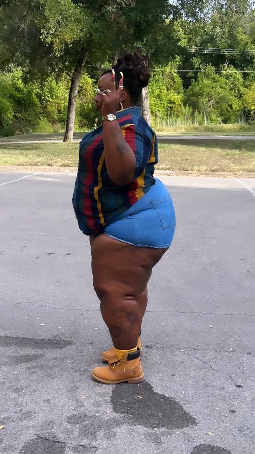 SEXY CHUNKY CHUBBY THICK CHOCOLATE EBONY BIG HUGE ASS SSBBW BBW