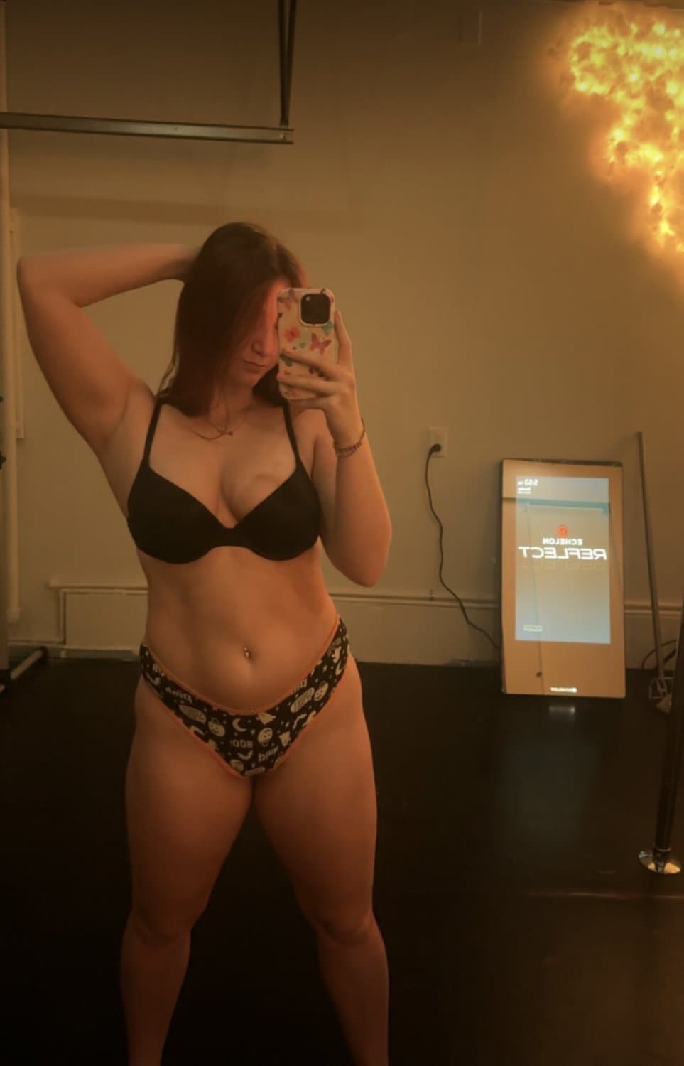 idk why this girl won’t just get naked at this point