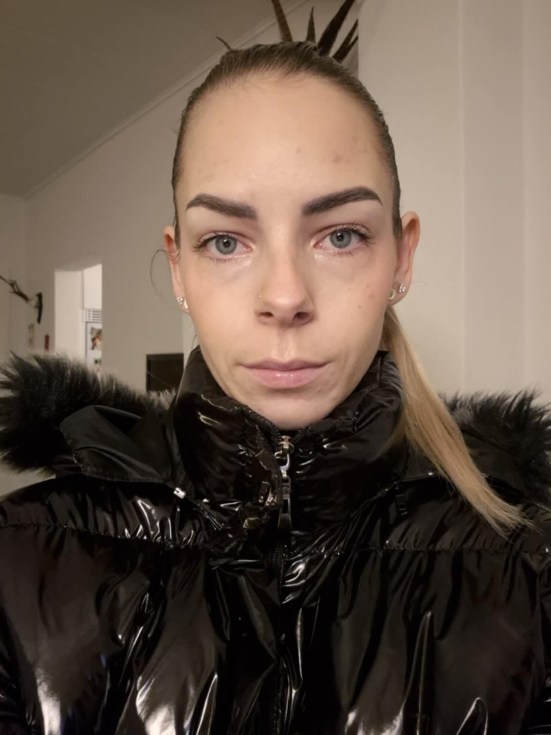 GF in vinyl puffer