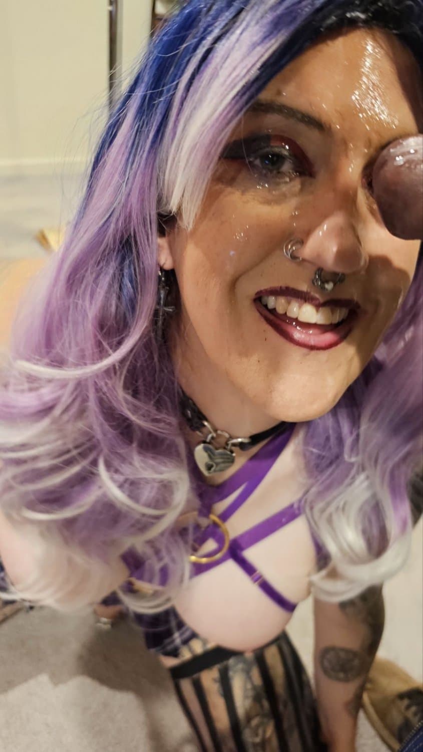 Comment what you’d do to this pathetic trans sissy latex whore.Tiffany minx @tiffanyminxcosplay