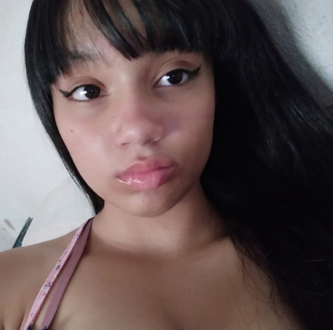 Novinha gostosa pra krl, que putinha gostosa mds???